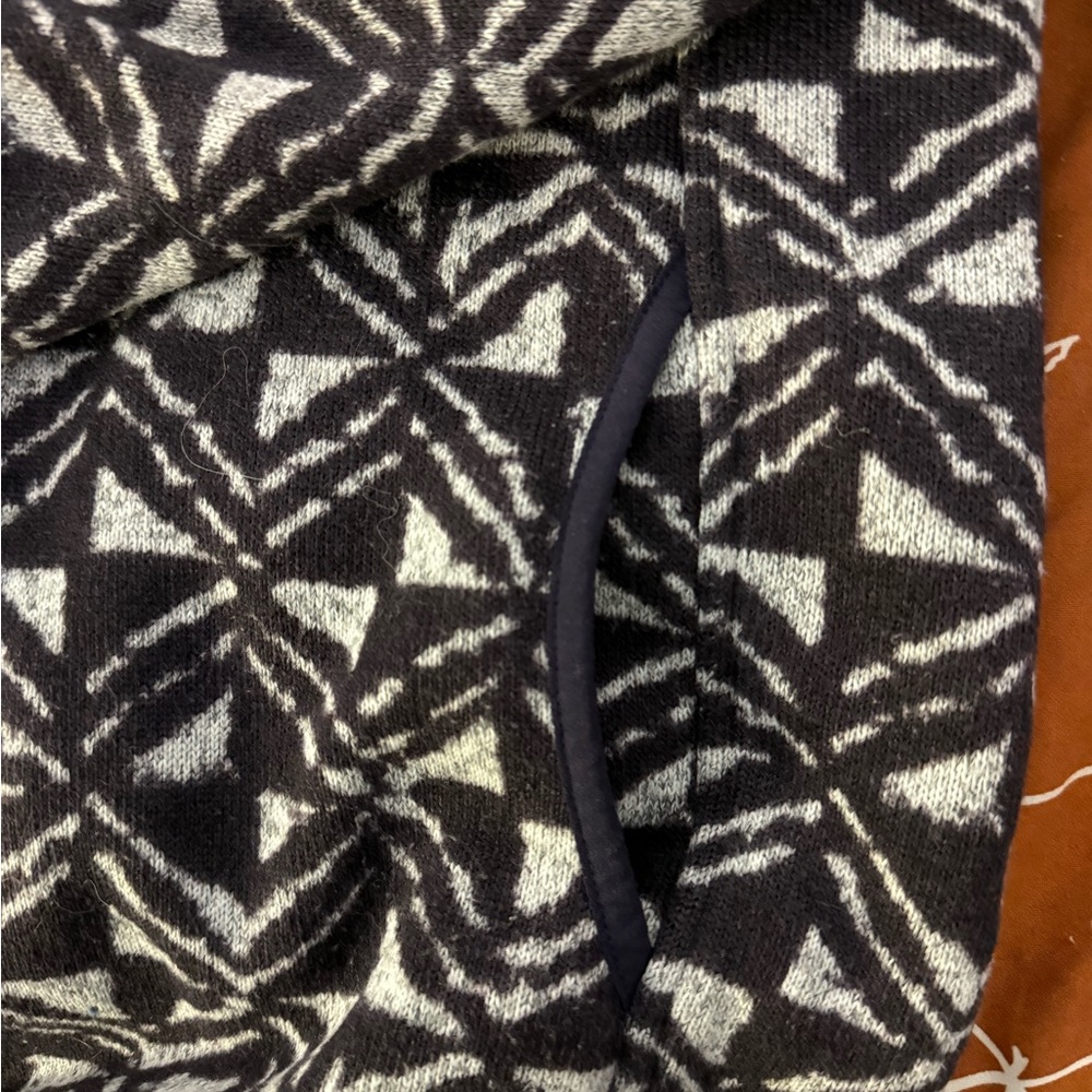 L.L.Bean Patterned Fleece Pullover - image 5